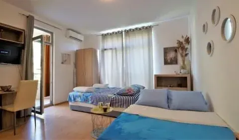 Rent, studio apartment, 33m², Bečići, Budva - image 4