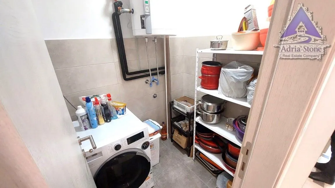 Prodaja, trosoban stan, 89m², Seljanovo, Tivat