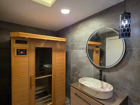 Sale, three bedroom apartment, 106m², Bečići, Budva - image 10