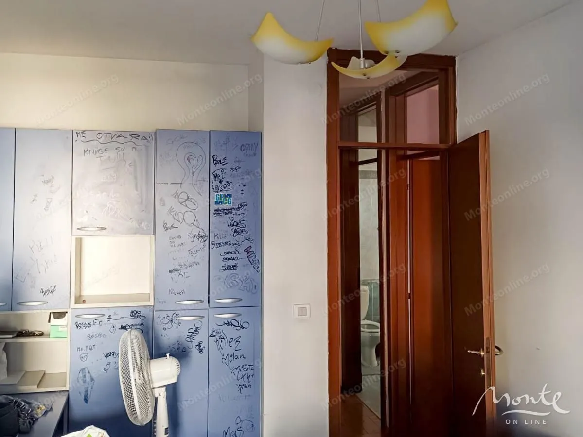 Prodaja, dvosoban stan, 96m², Stari Aerodrom, Podgorica