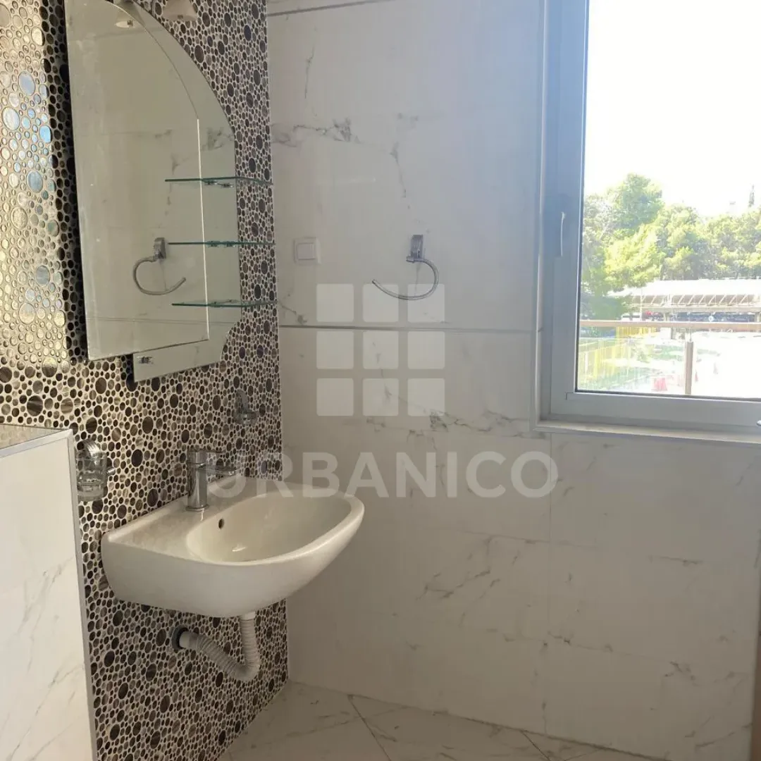 Prodaja, dvosoban stan, 119m², Centar, Budva