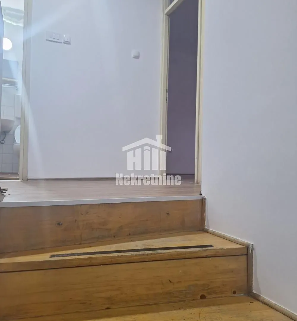 Prodaja, trosoban stan, 82m², Banjica, Voždovac Sve Podlokacije