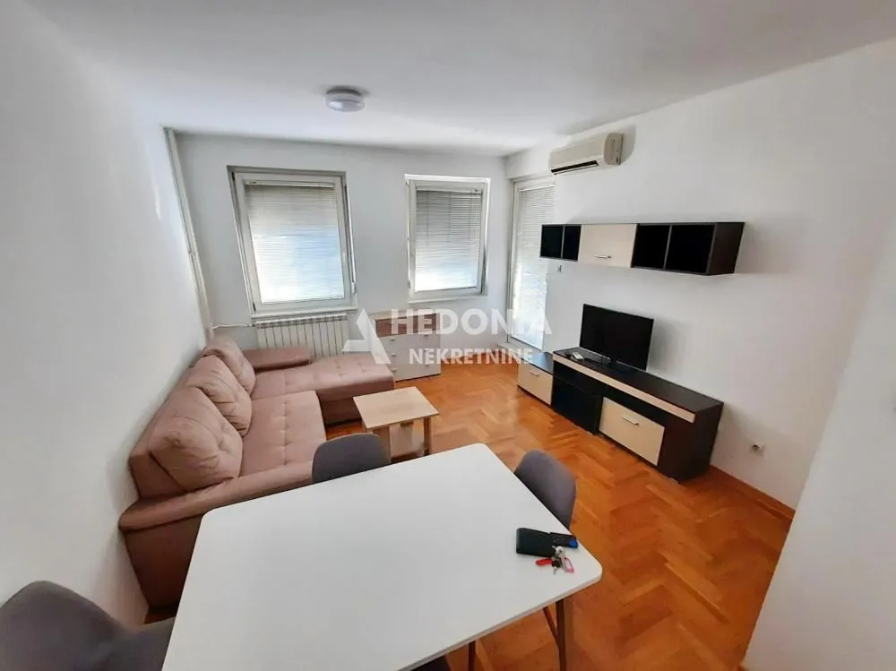 Rent, one bedroom apartment, 45m², Novi Beograd Blok 28, Novi Beograd Sve Podlokacije