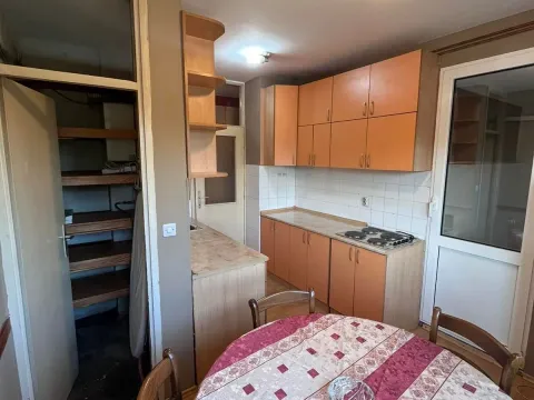 Izdavanje, dvosoban stan, 70m², Centar, Podgorica - image 5