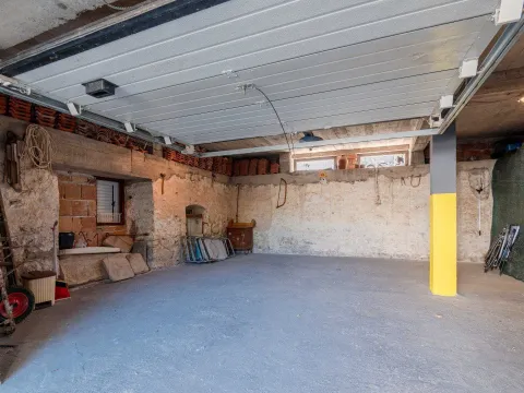 Sale, house, 150m², Stoliv, Kotor - image 19