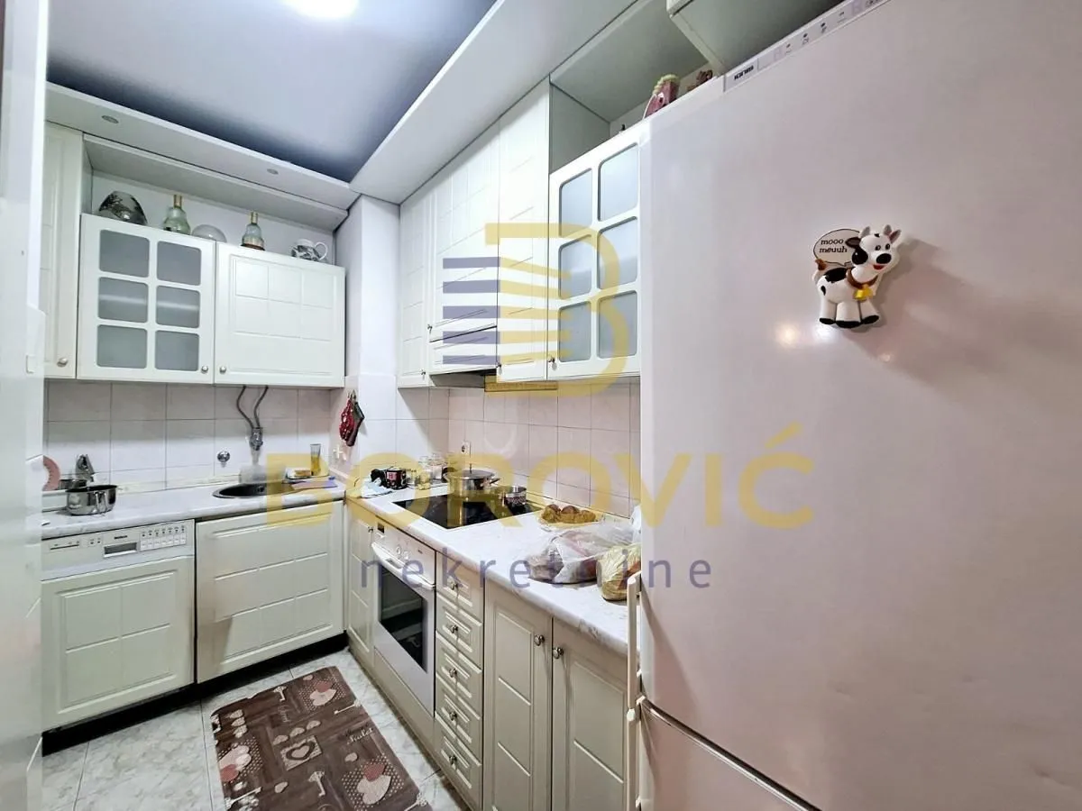 Sale, four bedroom apartment, 103m², Vračar Sve Podlokacije, Beograd