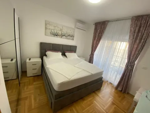 Izdavanje, jednosoban stan, 55m², Kalimanj, Tivat - image 6