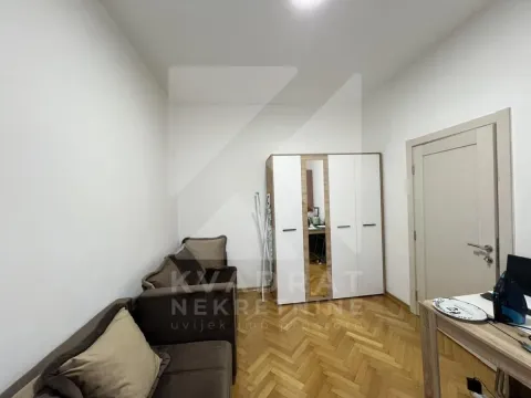 Rent, two bedroom apartment, 70m², Centar, Podgorica - image 9
