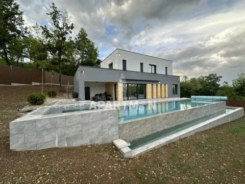 Kuća in Amerić