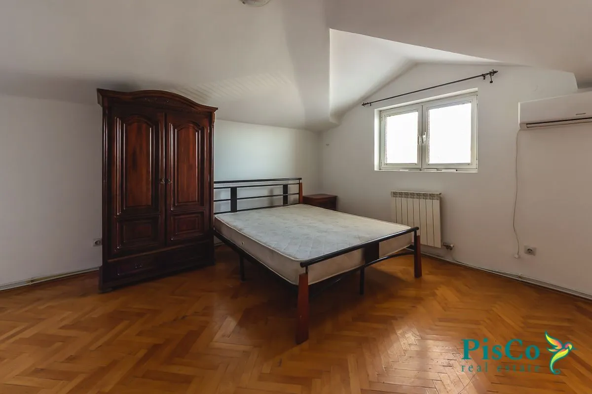 Rent, house, 250m², Zabjelo, Podgorica