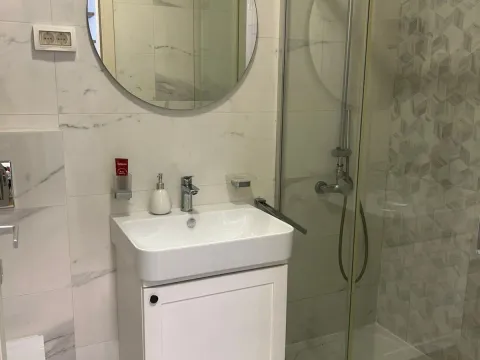 Rent, one bedroom apartment, 42m², Central Point, Podgorica - image 4