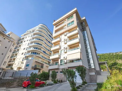 Sale, two bedroom apartment, 115m², Bečići, Budva - image 23