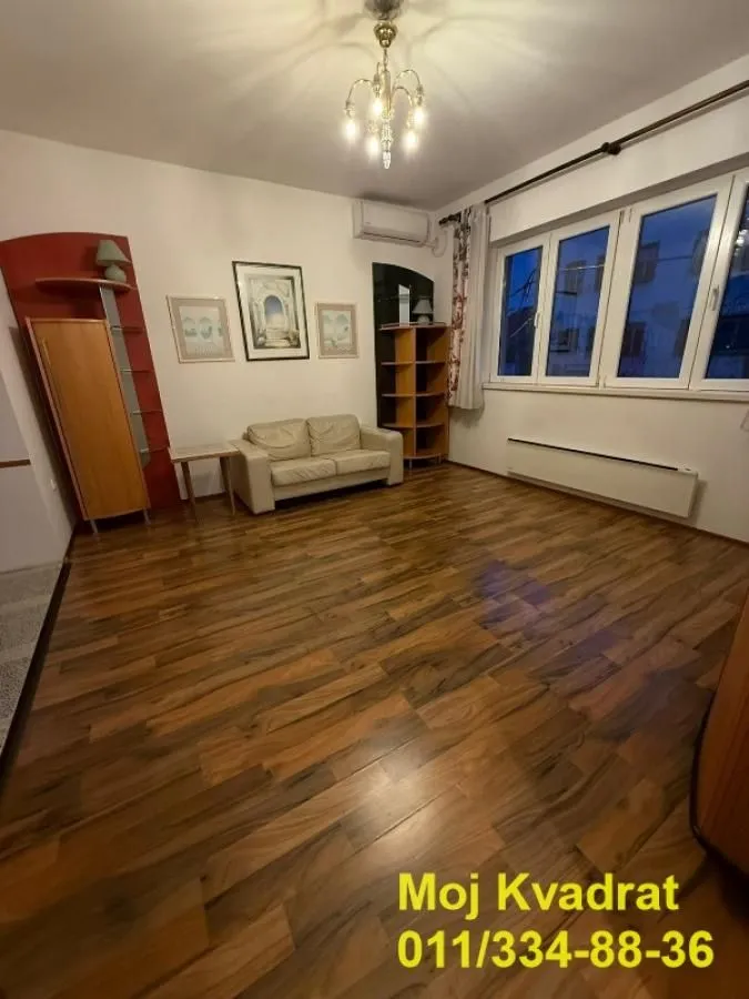 Prodaja, dvosoban stan, 45m², Vračar Sve Podlokacije, Beograd