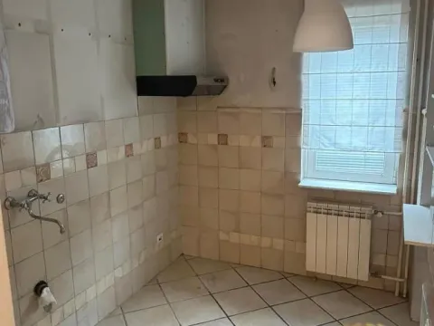 Rent, house, 200m², Banovo Brdo, Beograd - image 21