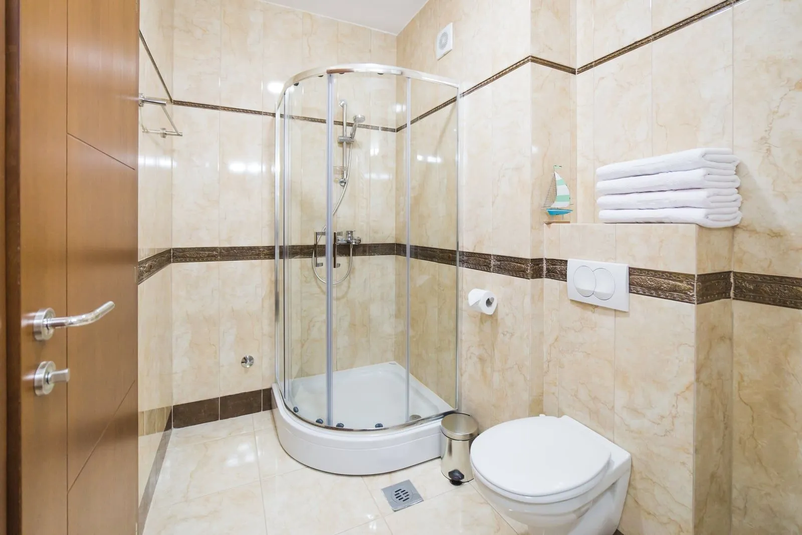 Prodaja, dvosoban stan, 72m², Bečići, Budva