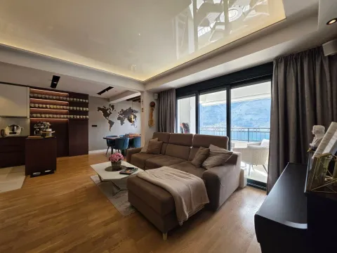 Prodaja, dvosoban stan, 85m², Dobrota, Kotor - image 19