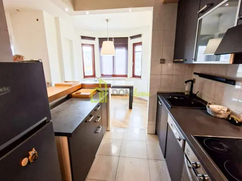 Izdavanje, trosoban stan, 108m², Malo Brdo, Podgorica - image 10
