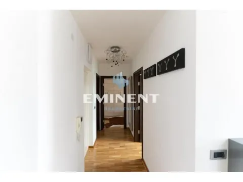 Izdavanje, trosoban stan, 67m², Južni Bulevar, Vračar Sve Podlokacije - image 12