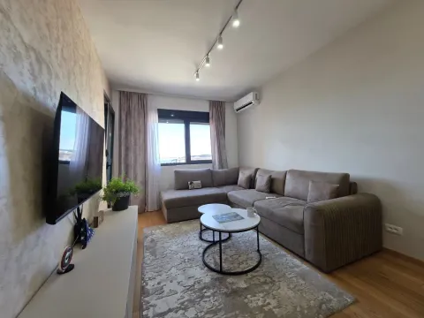 Sale, two bedroom apartment, 71m², Bečići, Budva - image 11