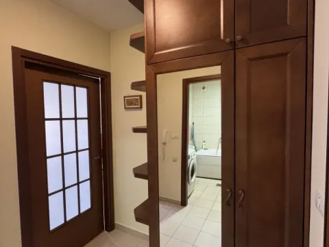 Rent, one bedroom apartment, 50m², City Kvart, Podgorica - image 10