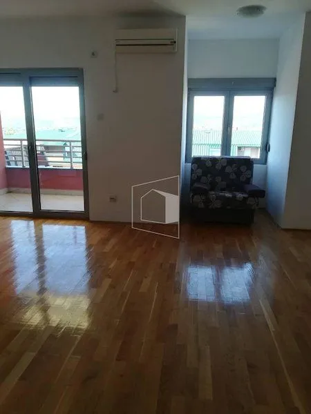 Prodaja, stan, 96m², Krivi Most, Podgorica