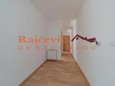 Prodaja, trosoban stan, 70m², Trošarina, Voždovac Sve Podlokacije - image 9