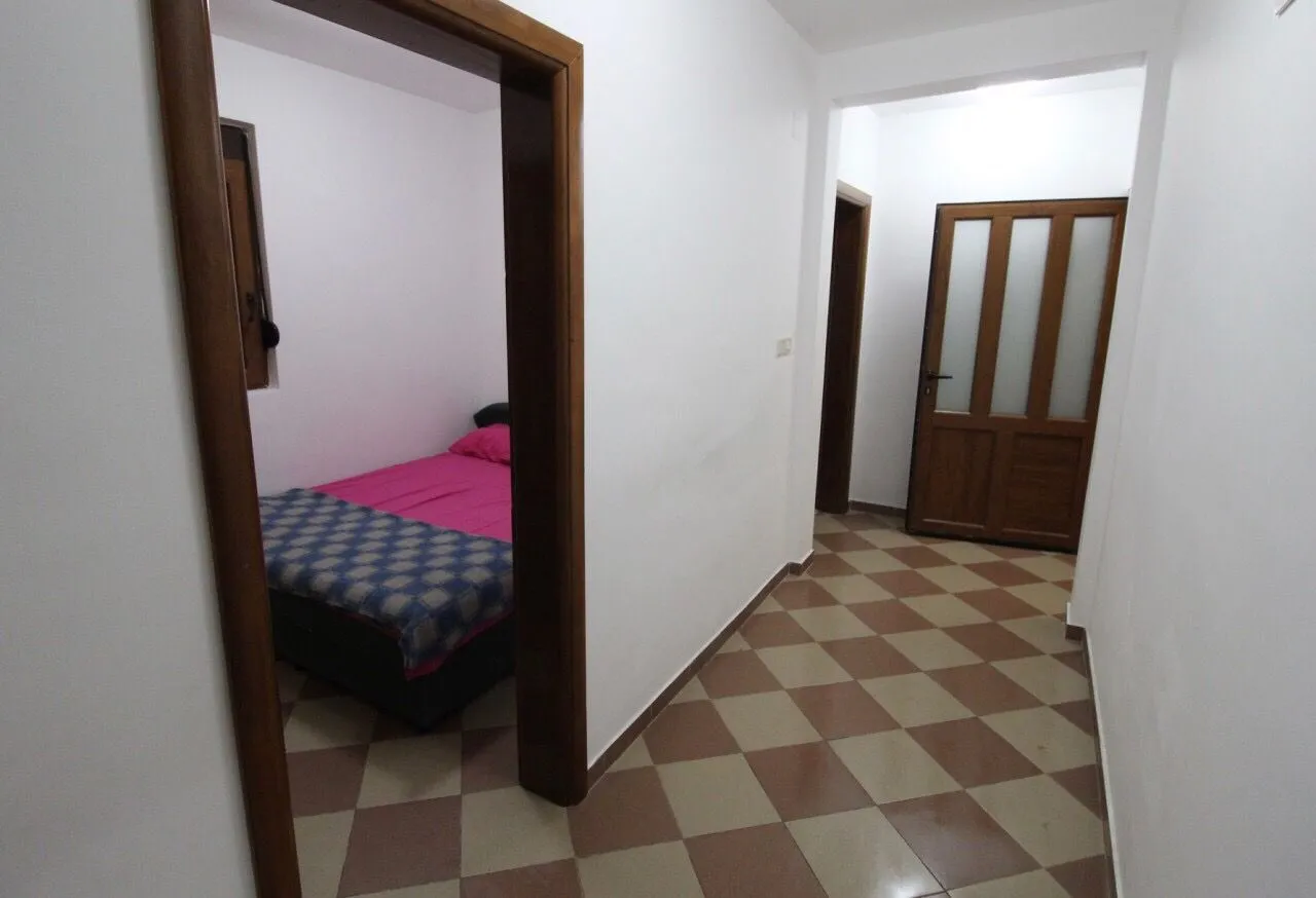 Sale, house, 220m², Bar, Crna Gora