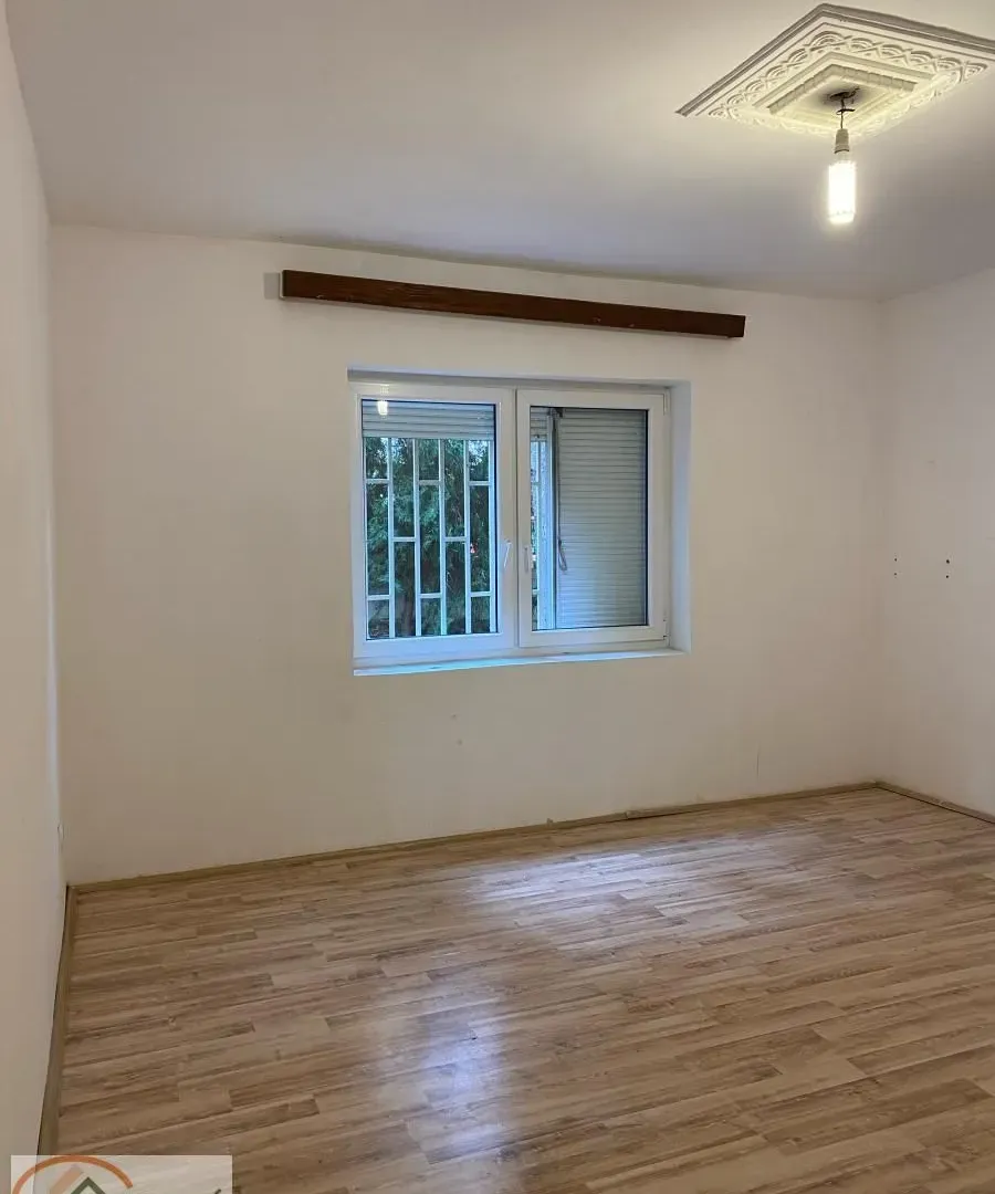 Rent, two bedroom apartment, 73m², Vračar Sve Podlokacije, Beograd