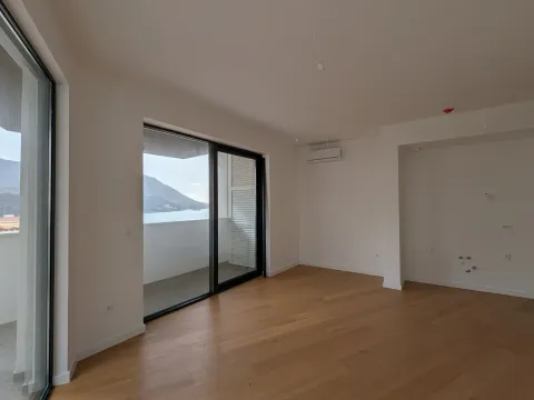 Sale, apartment, 66m², Bečići, Budva - image 2