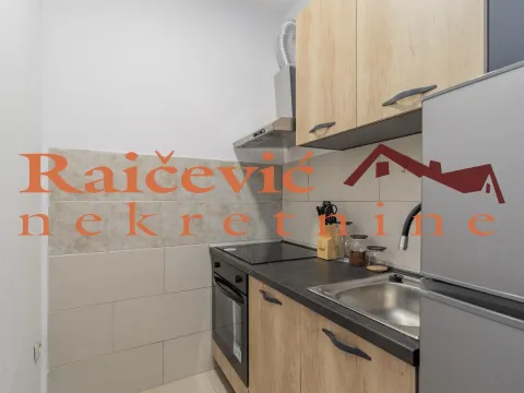 Rent, one bedroom apartment, 43m², Vračar, Šid - image 11