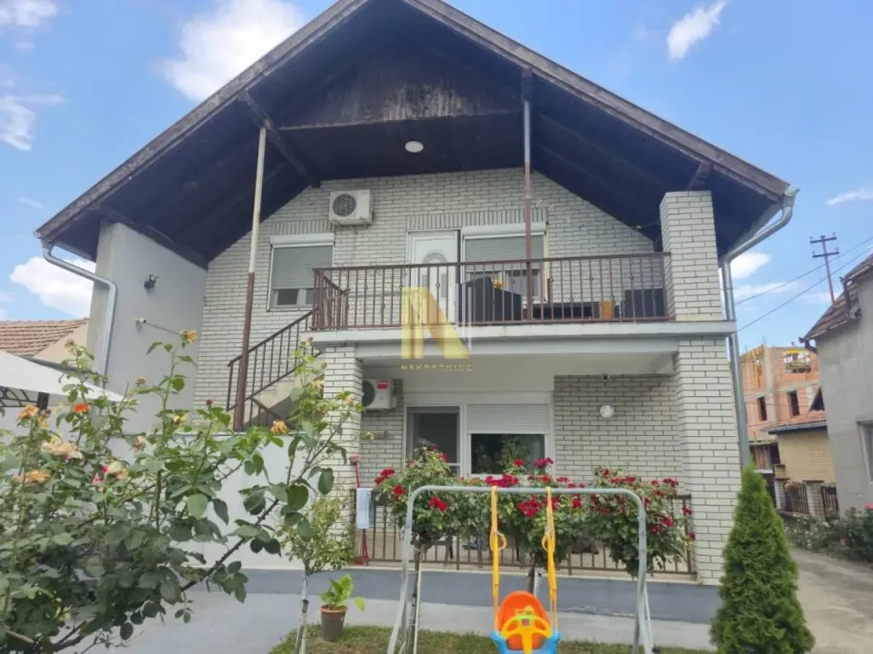 Sale, house, 125m², Vidovdansko naselje, Novi Sad Sve Podlokacije