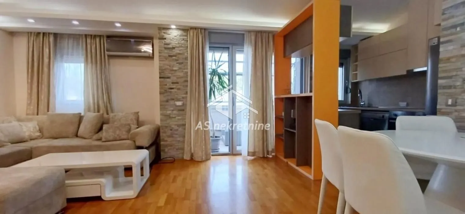 Izdavanje, stan, 68m², Banovo Brdo, Beograd