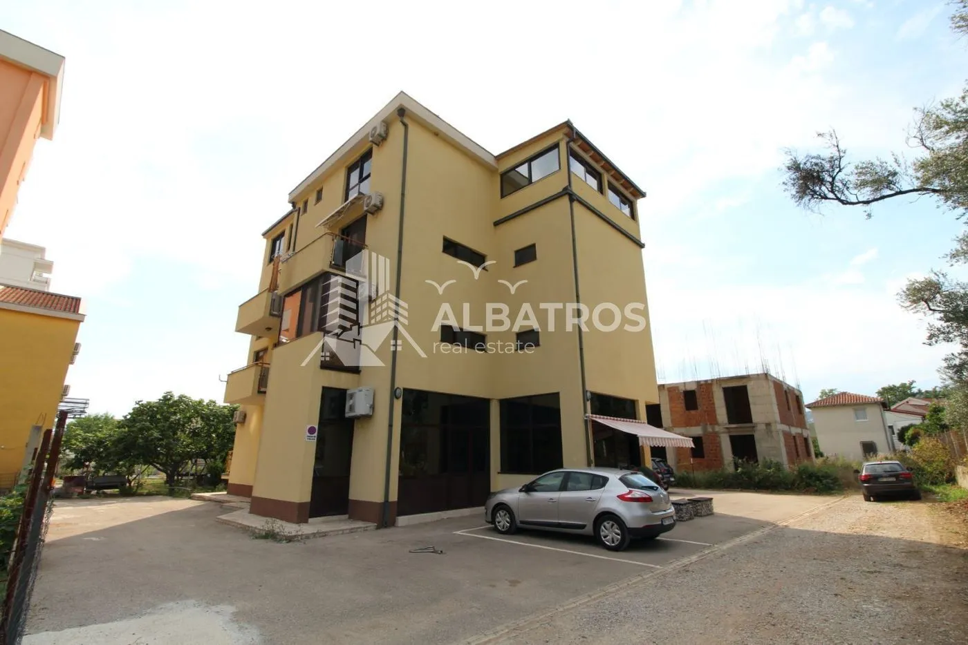 Rent, apartment, 35m², Bar, Crna Gora