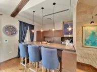 Prodaja, trosoban stan, 192m², Stari Grad, Budva - image 35