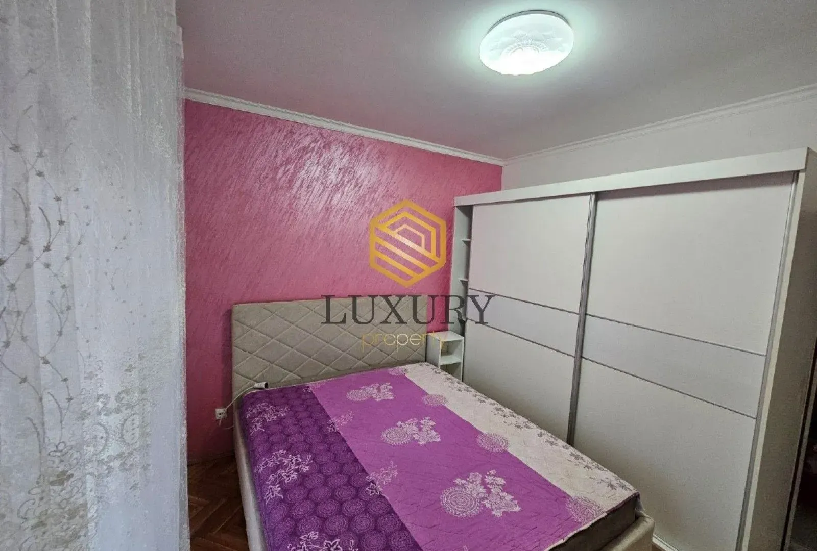 Izdavanje, jednosoban stan, 47m², Stari Aerodrom, Podgorica