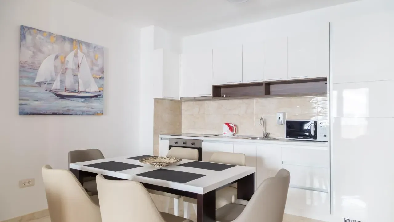 Sale, two bedroom apartment, 89m², Bečići, Budva