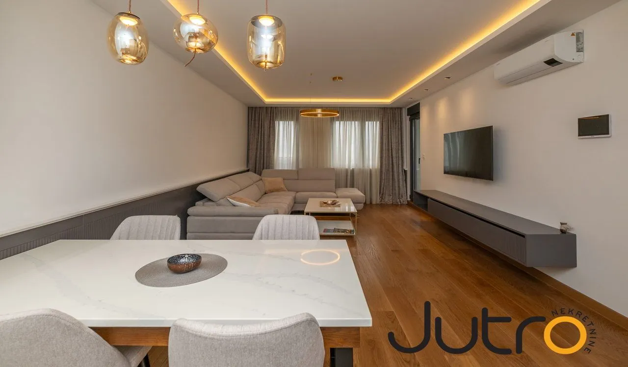 Izdavanje, dvosoban stan, 72m², Preko Morače, Podgorica