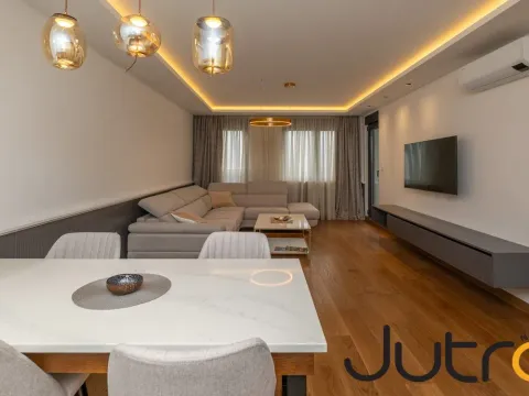 Izdavanje, dvosoban stan, 72m², Preko Morače, Podgorica - image 1