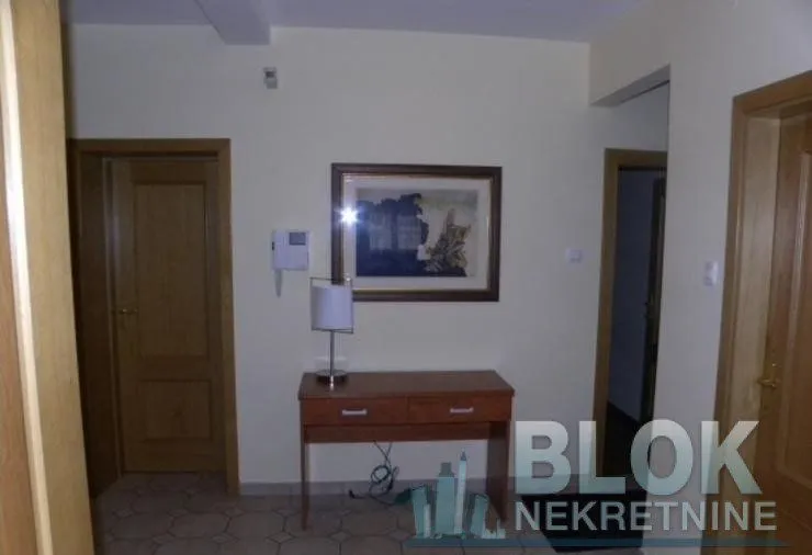 Rent, three bedroom apartment, 140m², Preko Morače, Podgorica