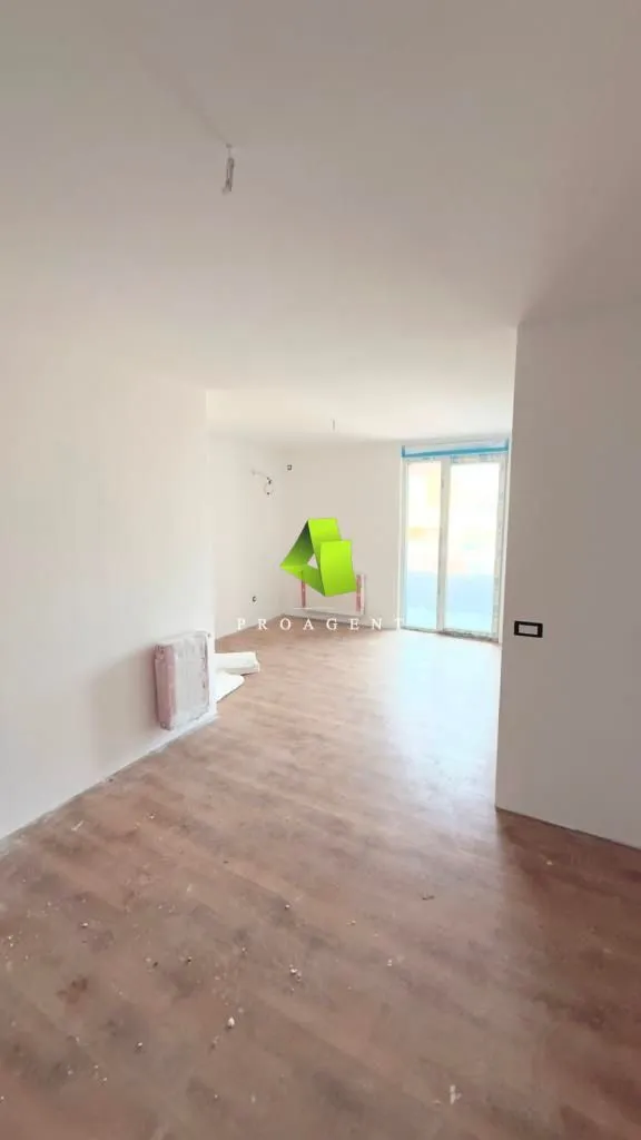 Prodaja, trosoban stan, 65m², Medijana, Niš
