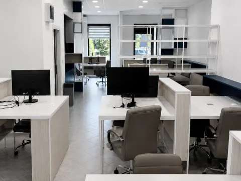 Rent, office space, 98m², Stari Aerodrom, Podgorica - image 2