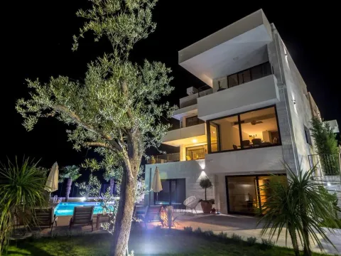 Prodaja, kuća, 350m², Đenovići, Herceg Novi - image 6