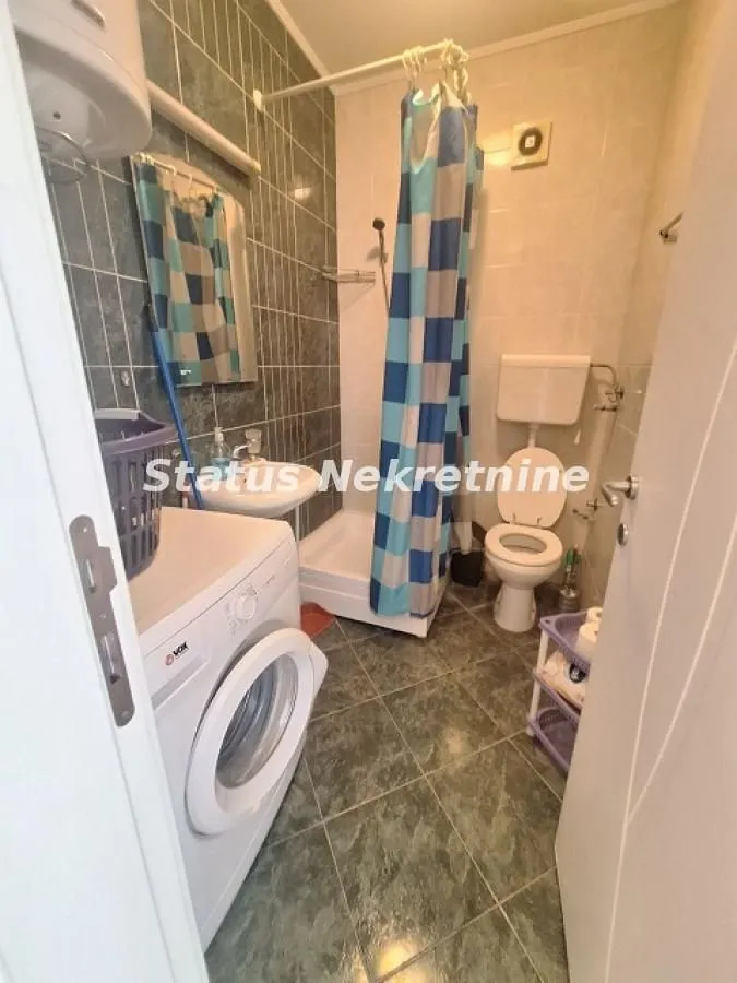 Izdavanje, garsonjera, 25m², Grbavica, Novi Sad Sve Podlokacije