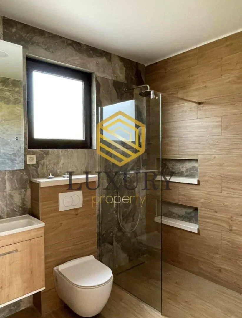 Rent, house, 140m², Velje Brdo, Podgorica
