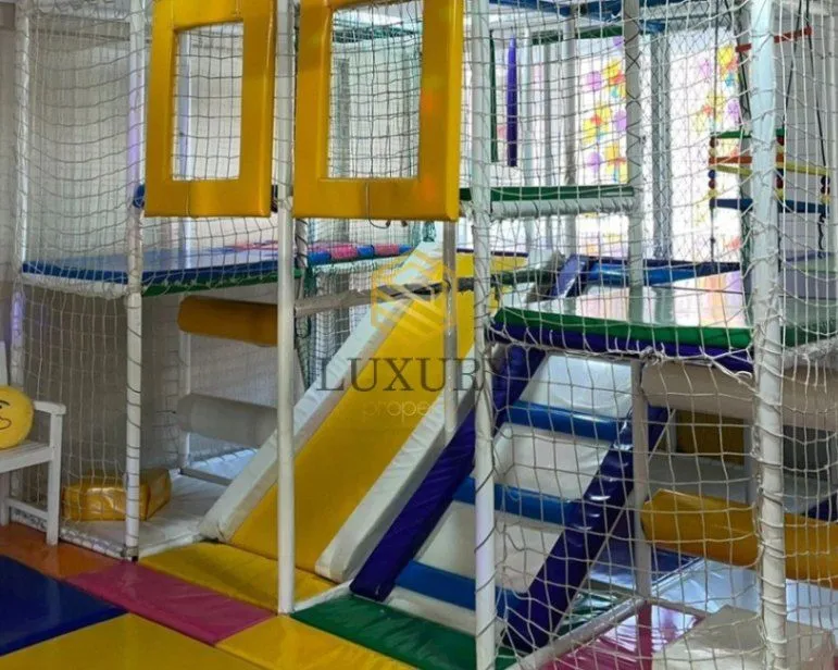 Rent, office space, 120m², 1 maj, Podgorica