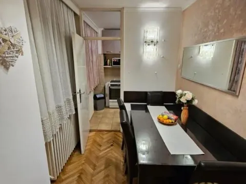 Izdavanje, trosoban stan, 85m², Slavija, Vračar Sve Podlokacije - image 6
