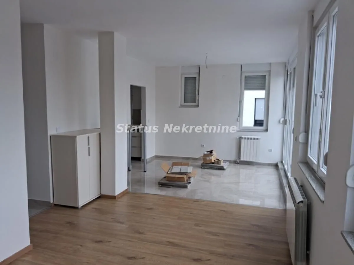 Rent, two bedroom apartment, 65m², Adamovićevo Naselje, Novi Sad Sve Podlokacije