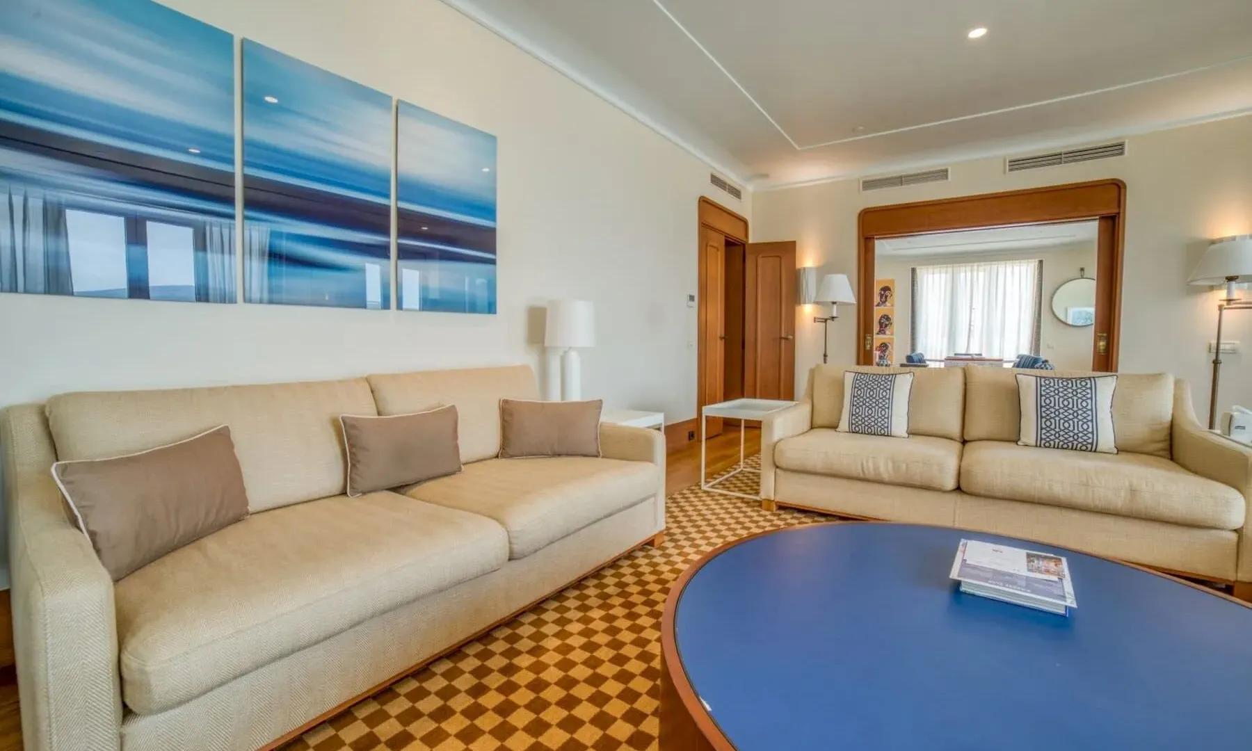 Sale, four bedroom apartment, 600m², Porto Montenegro, Tivat
