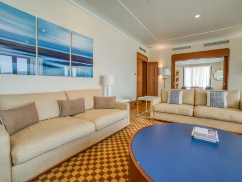 Sale, four bedroom apartment, 600m², Porto Montenegro, Tivat - image 36