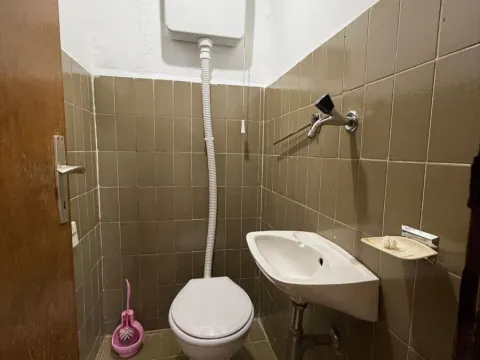 Prodaja, dvosoban stan, 76m², Blok 6, Podgorica - image 16